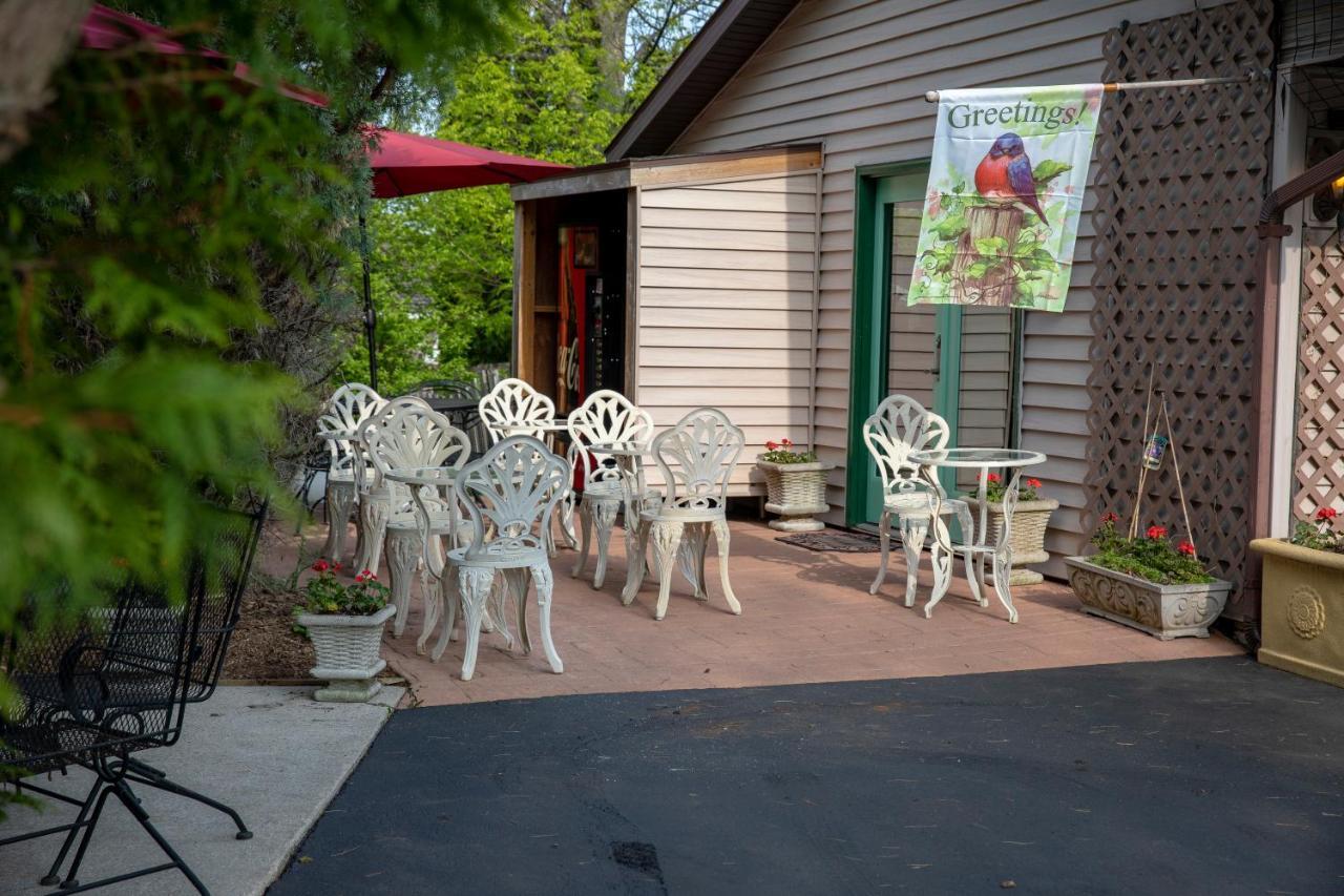 Coachlite Inn Sister Bay Exterior foto